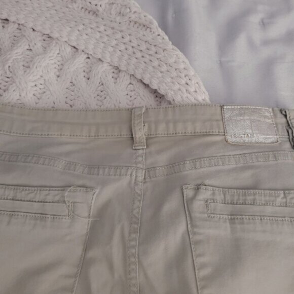 Tristan Wide Leg Modern Capri in Ombre Khaki Green- Size 10 - Picture 4 of 16